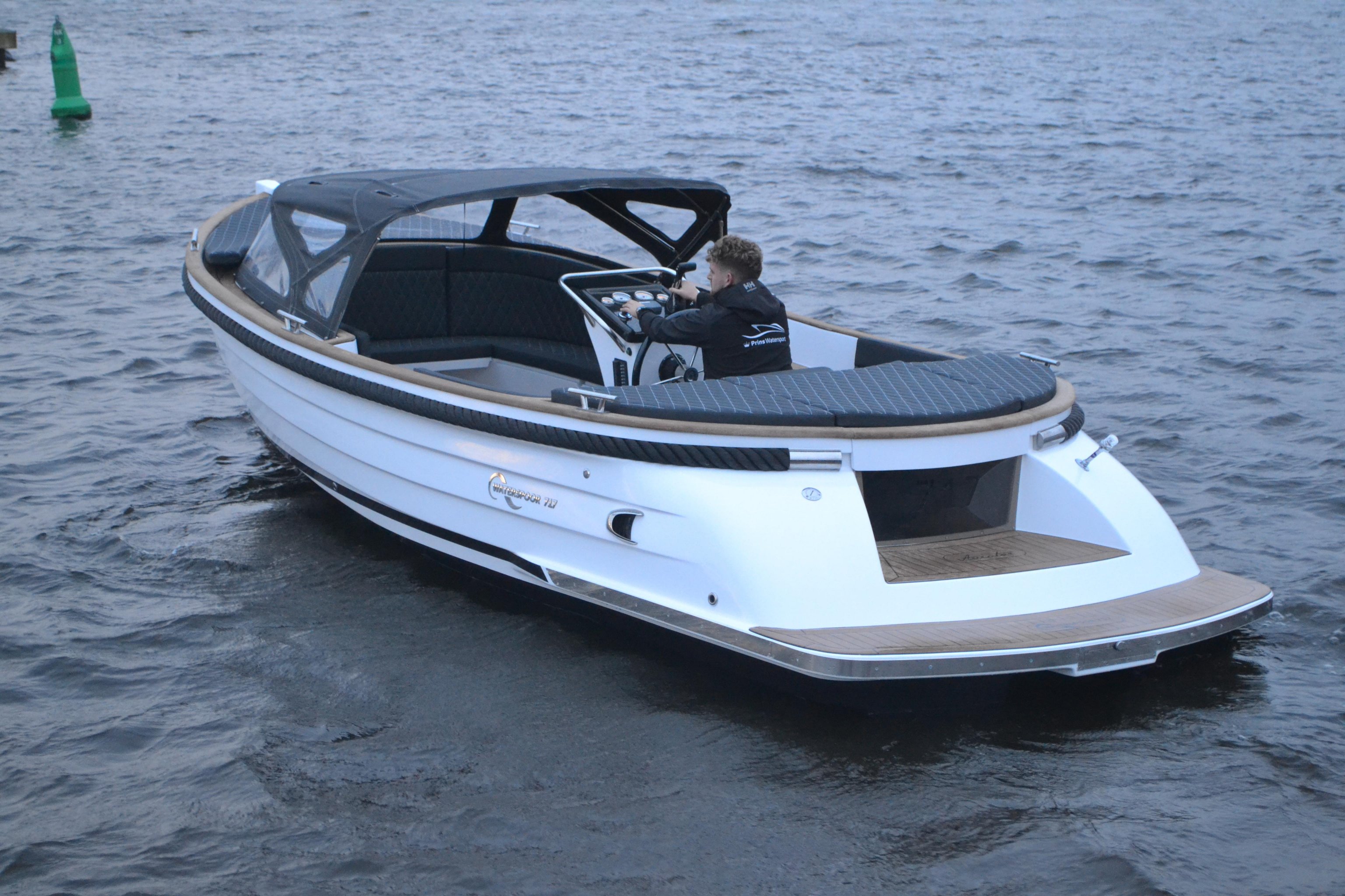 Waterspoor 717Outboard — foto 6 van 8