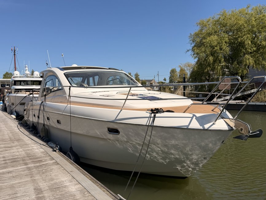 Bavaria Yachtbau GmbH Bavaria 43 HT — foto 7 van 12