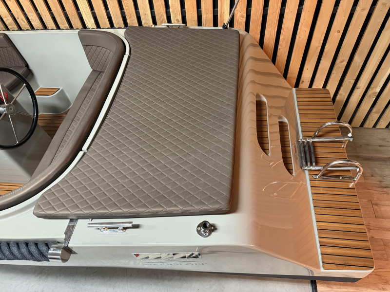Meersloep 600 Deluxe Honda 50pk — foto 10 van 12