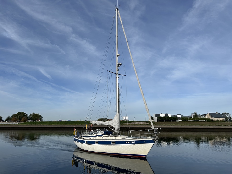 Hallberg Rassy 352 — foto 12 van 12