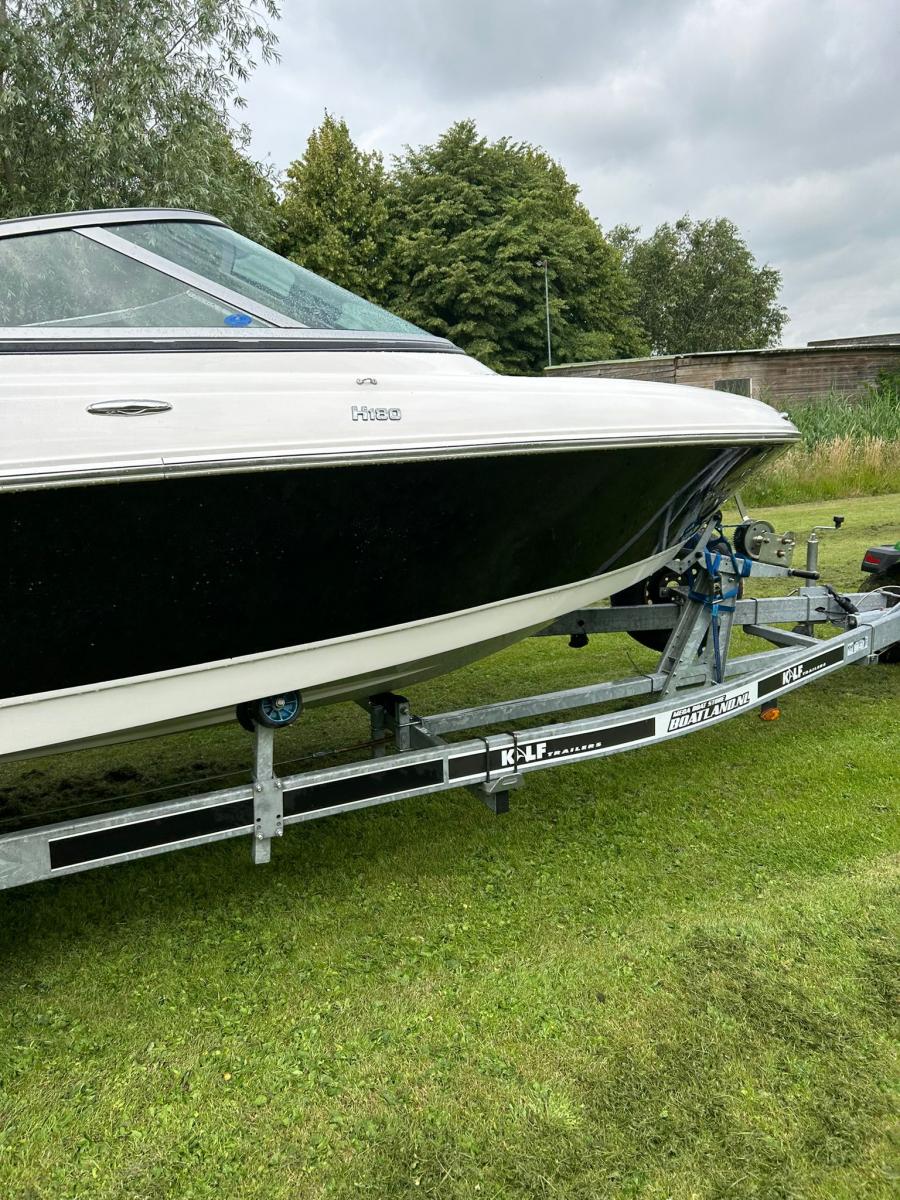 Four Winns H180 Bowrider outboard — foto 4 van 28