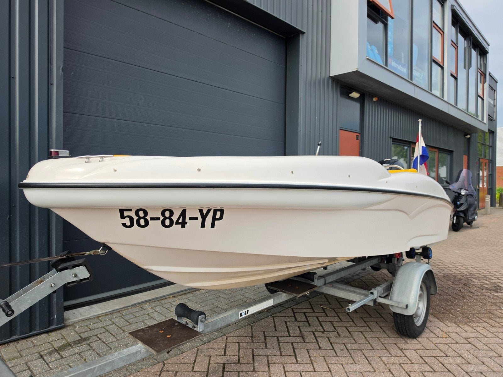 UNIEK! Snelle Twister 150 + Suzuki 25PK V-Twin 4 Takt — foto 3 van 13