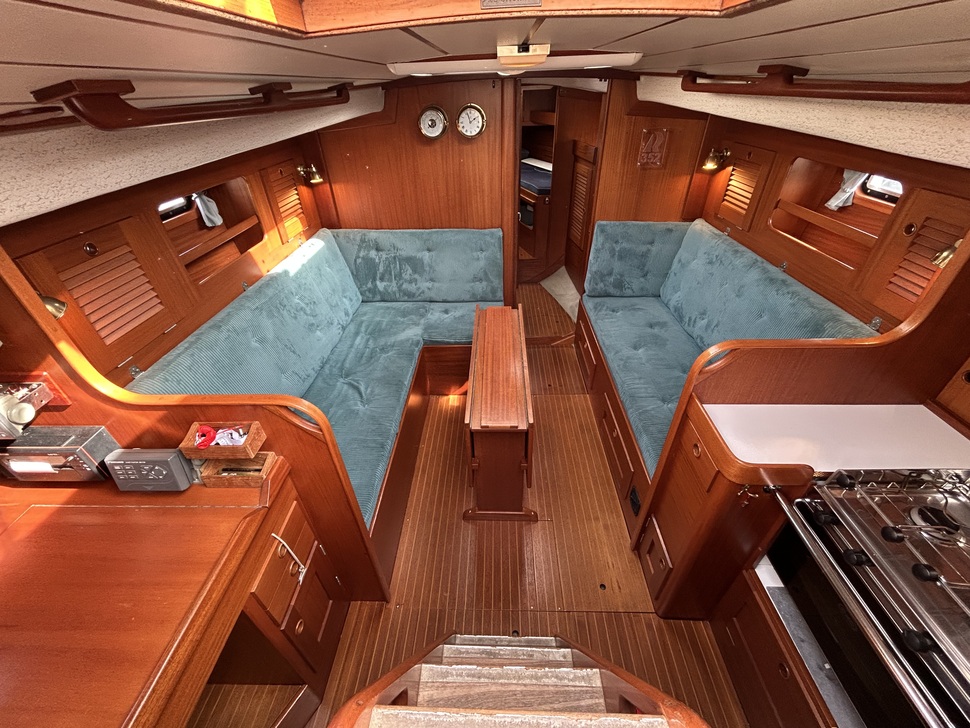 Hallberg Rassy 352 — foto 8 van 12