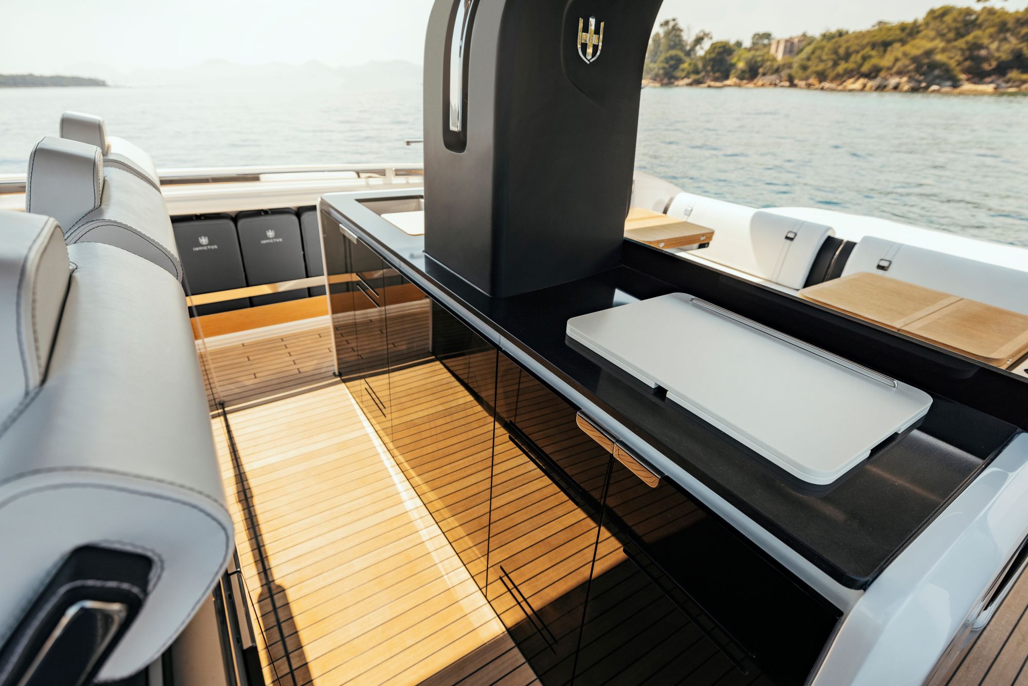 Invictus yachts Invictus 420 TT — foto 11 van 22