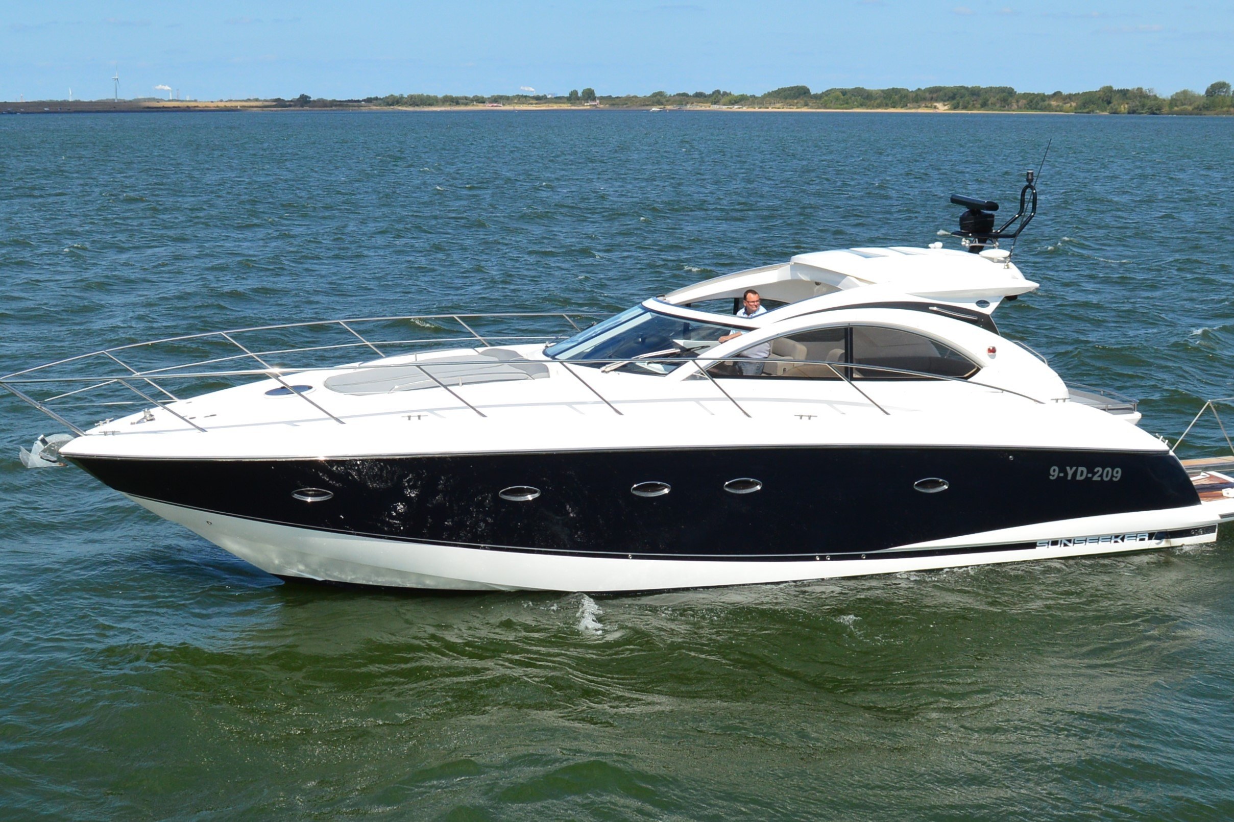 Sunseeker Portofino 47 — foto 34 van 92