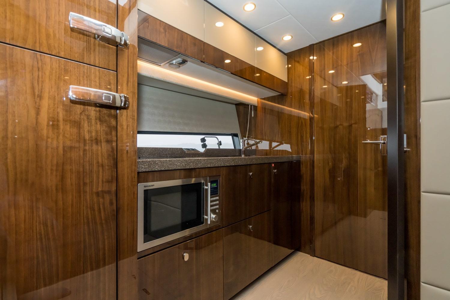 Fairline Squadron 50 — foto 29 van 52