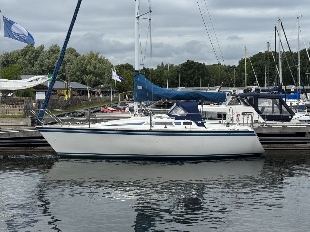 Hunter 28.5 — foto 34 van 44