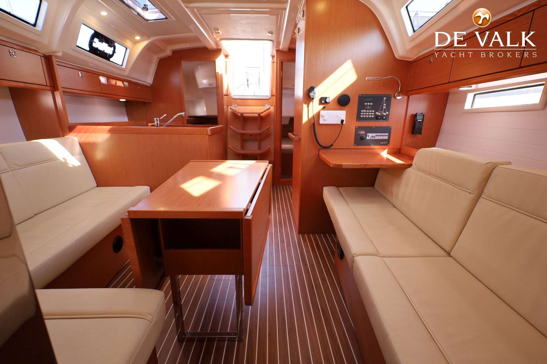 Bavaria Cruiser 37 — foto 21 van 35