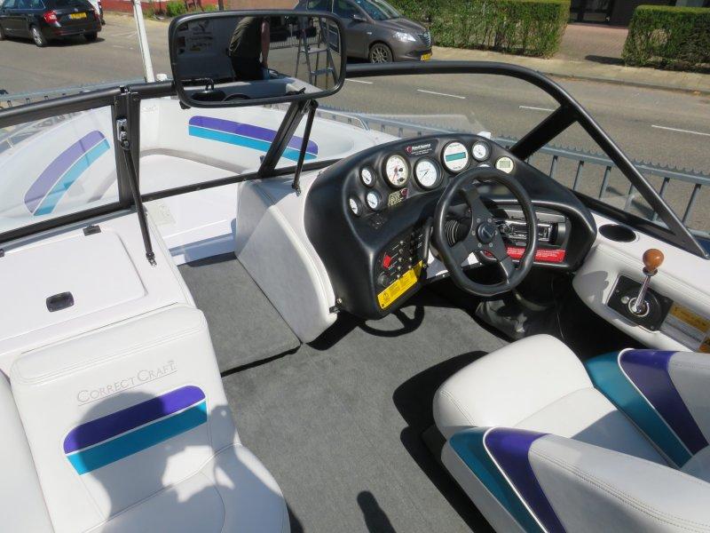 Correct Craft Ski Nautique — foto 4 van 15