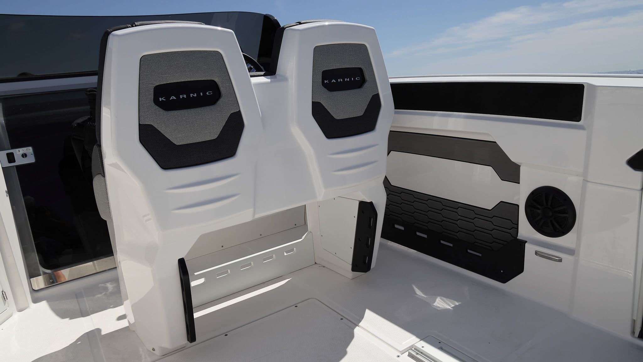 Karnic R8-S — foto 9 van 14