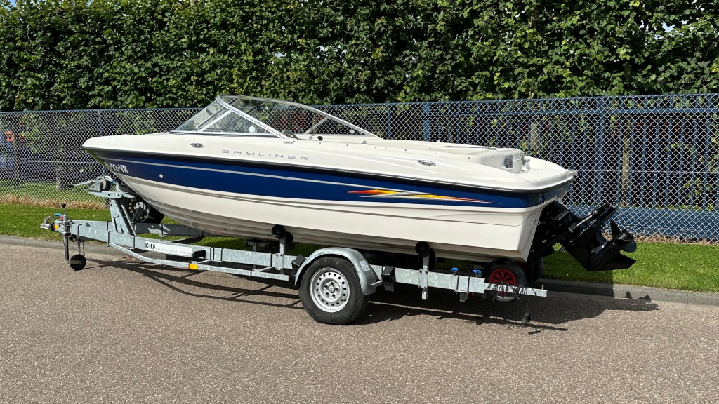 Bayliner 185 — foto 3 van 15