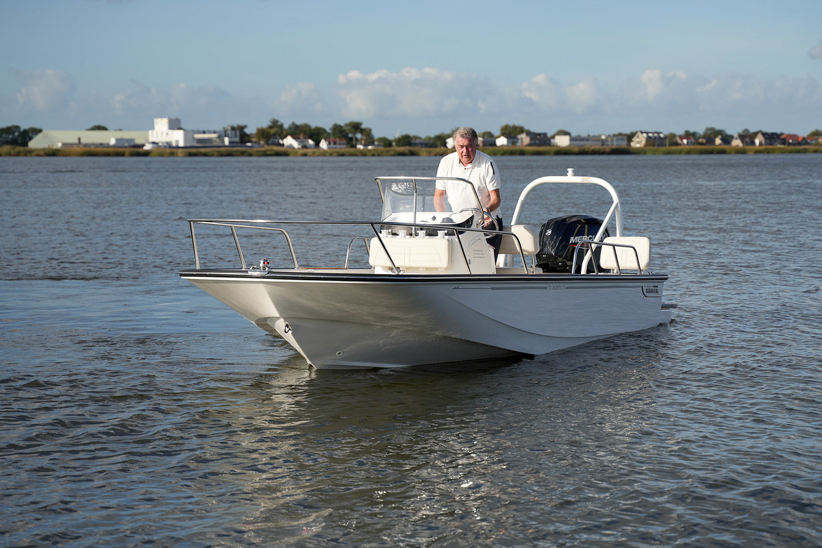 Boston Whaler 170 Montauk — foto 4 van 44