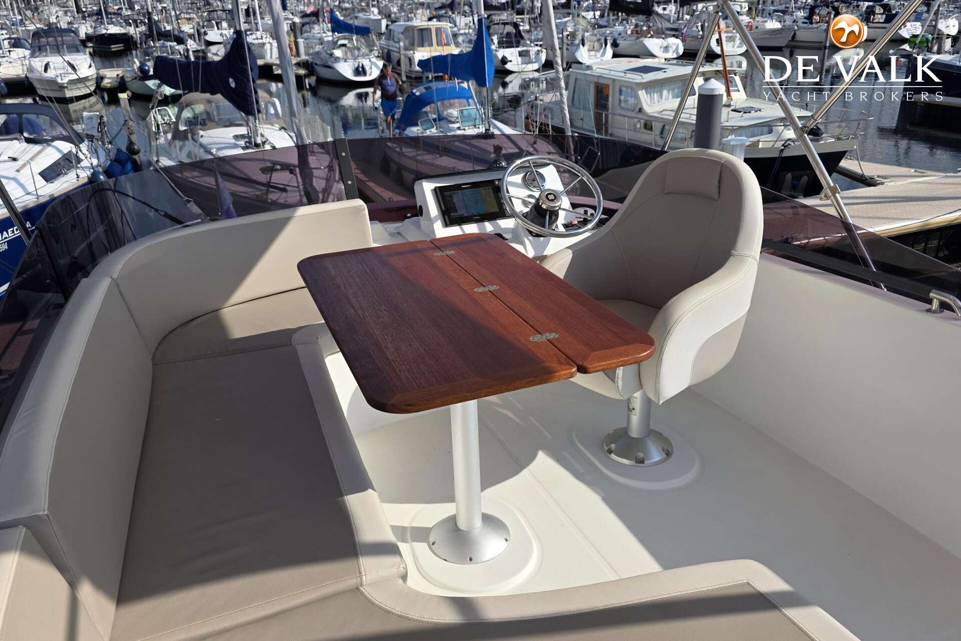 Beneteau Swift Trawler 35 — foto 14 van 43