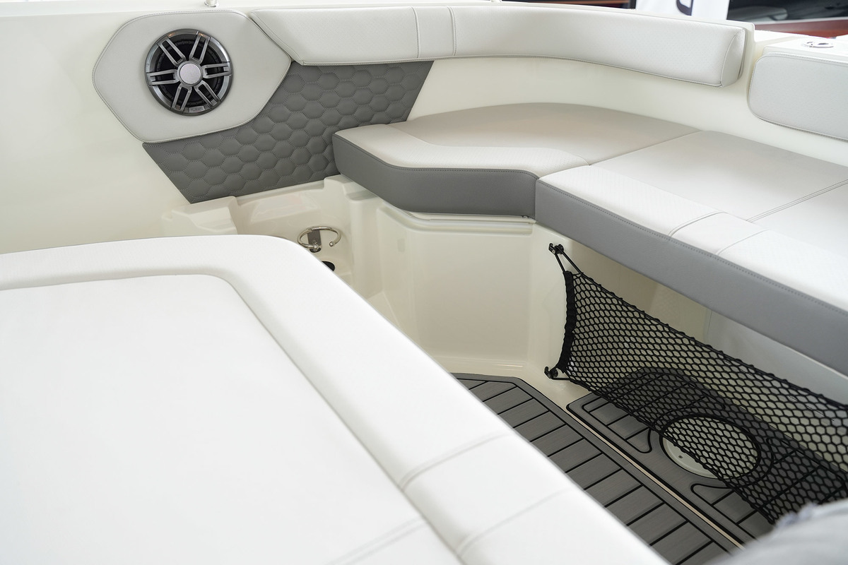 Sea Ray SDX 250 — foto 36 van 82
