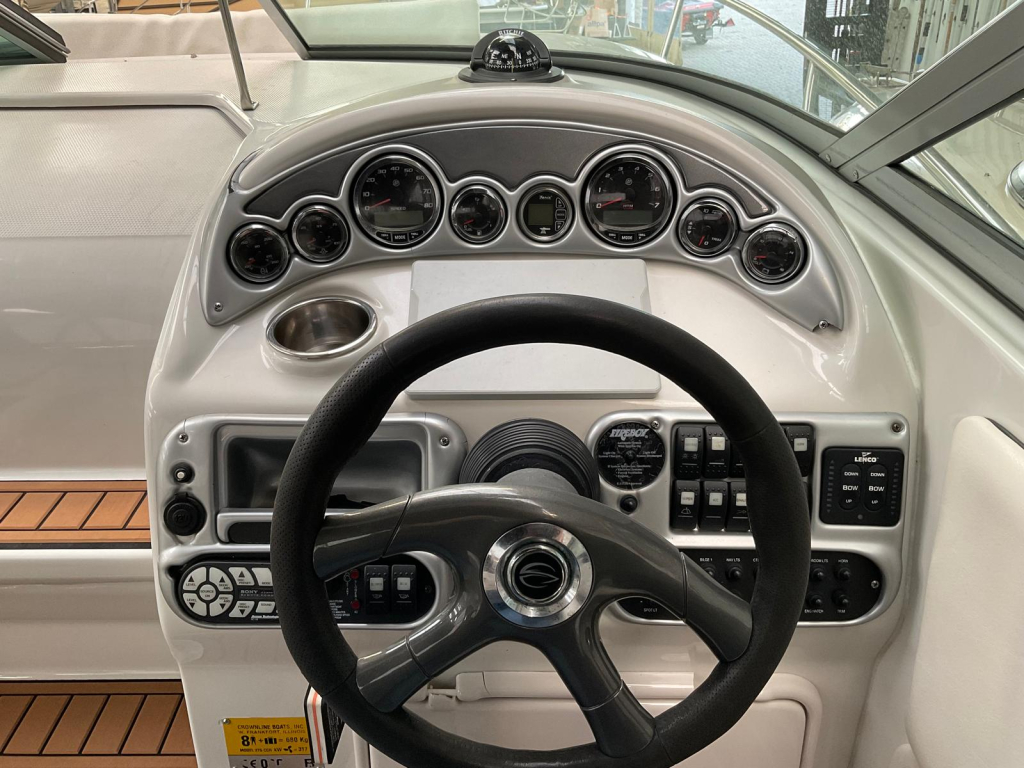 Crownline 275 CCR — foto 13 van 33