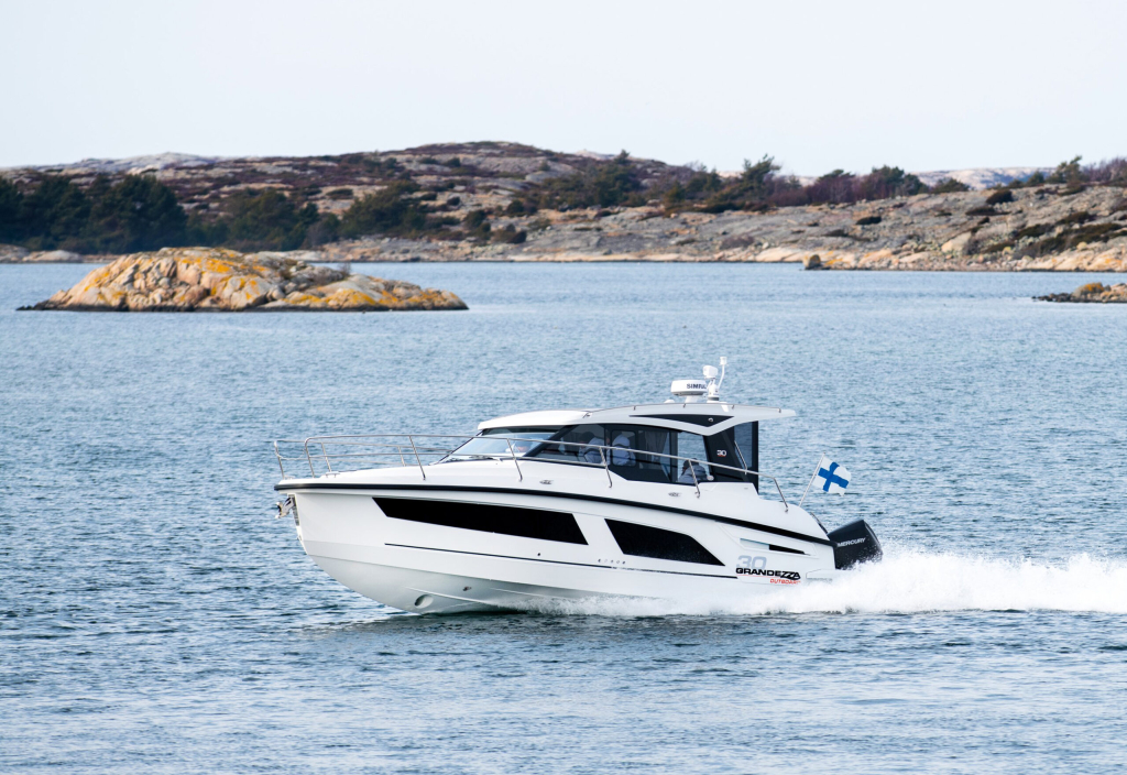 Grandezza 30 Outboard (Hybride varen mogelijk)