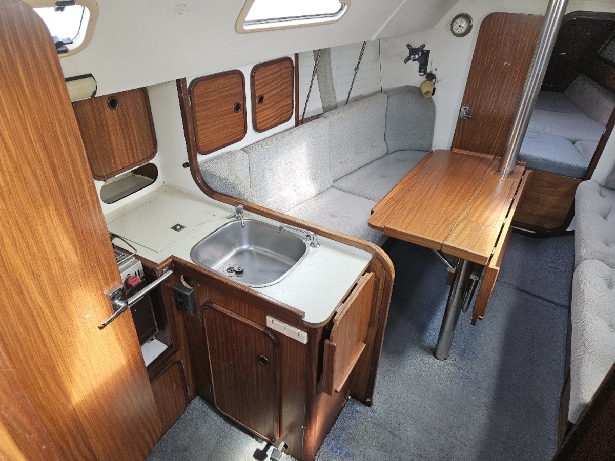 elan 33 — foto 6 van 19