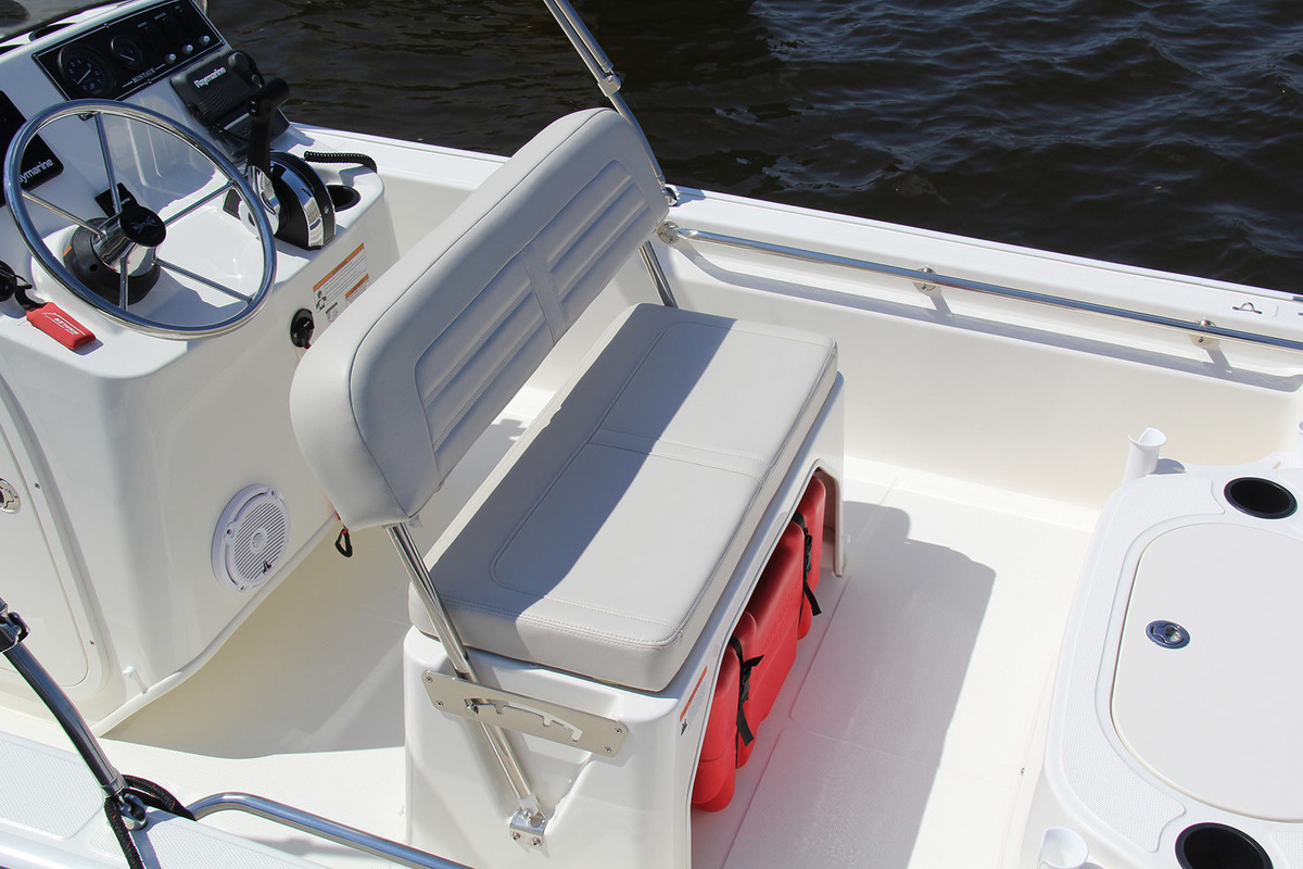 Boston Whaler 150 Montauk — foto 14 van 18