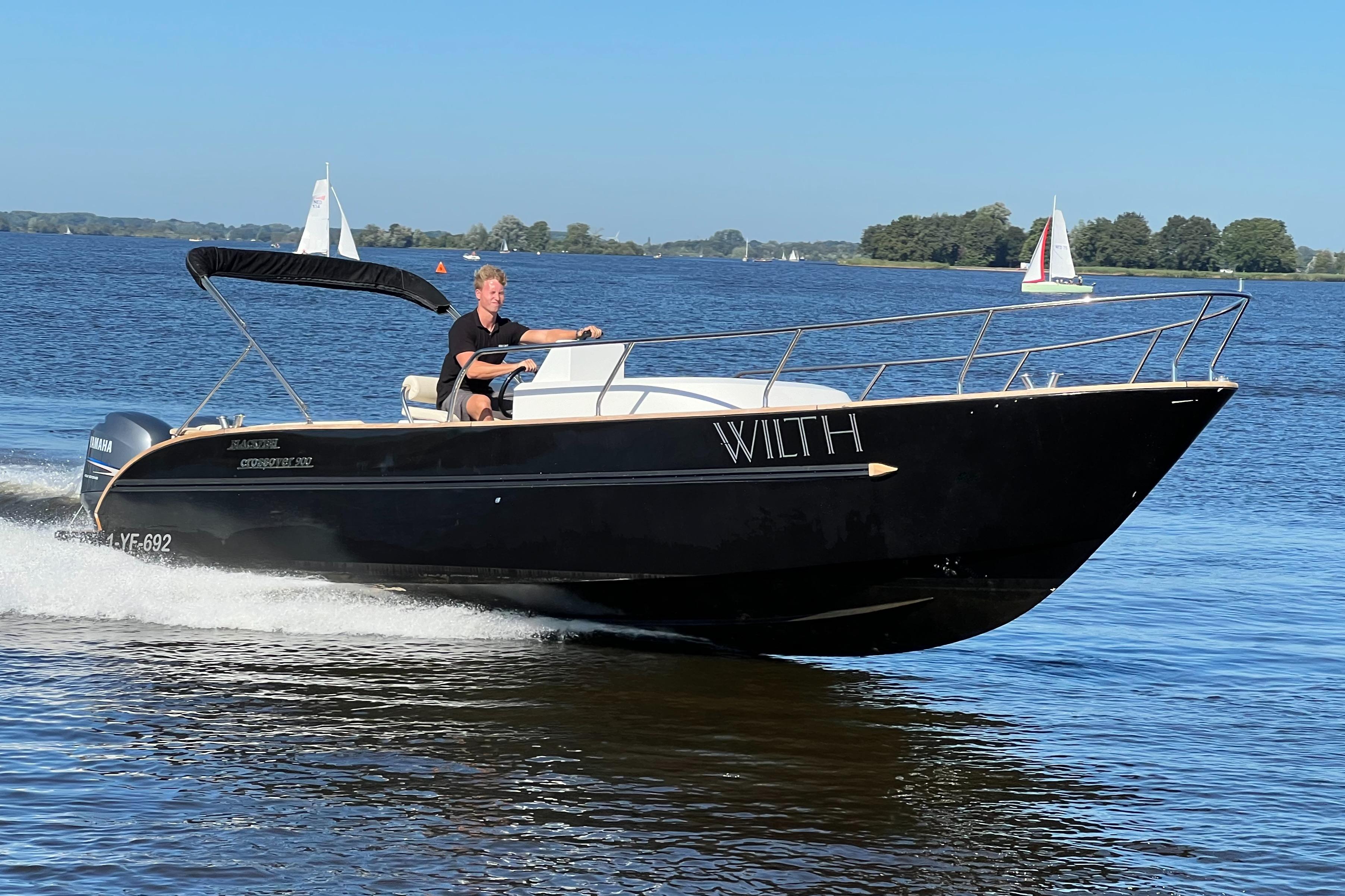 Center Console Blackfish Crossover 900 — foto 1 van 43