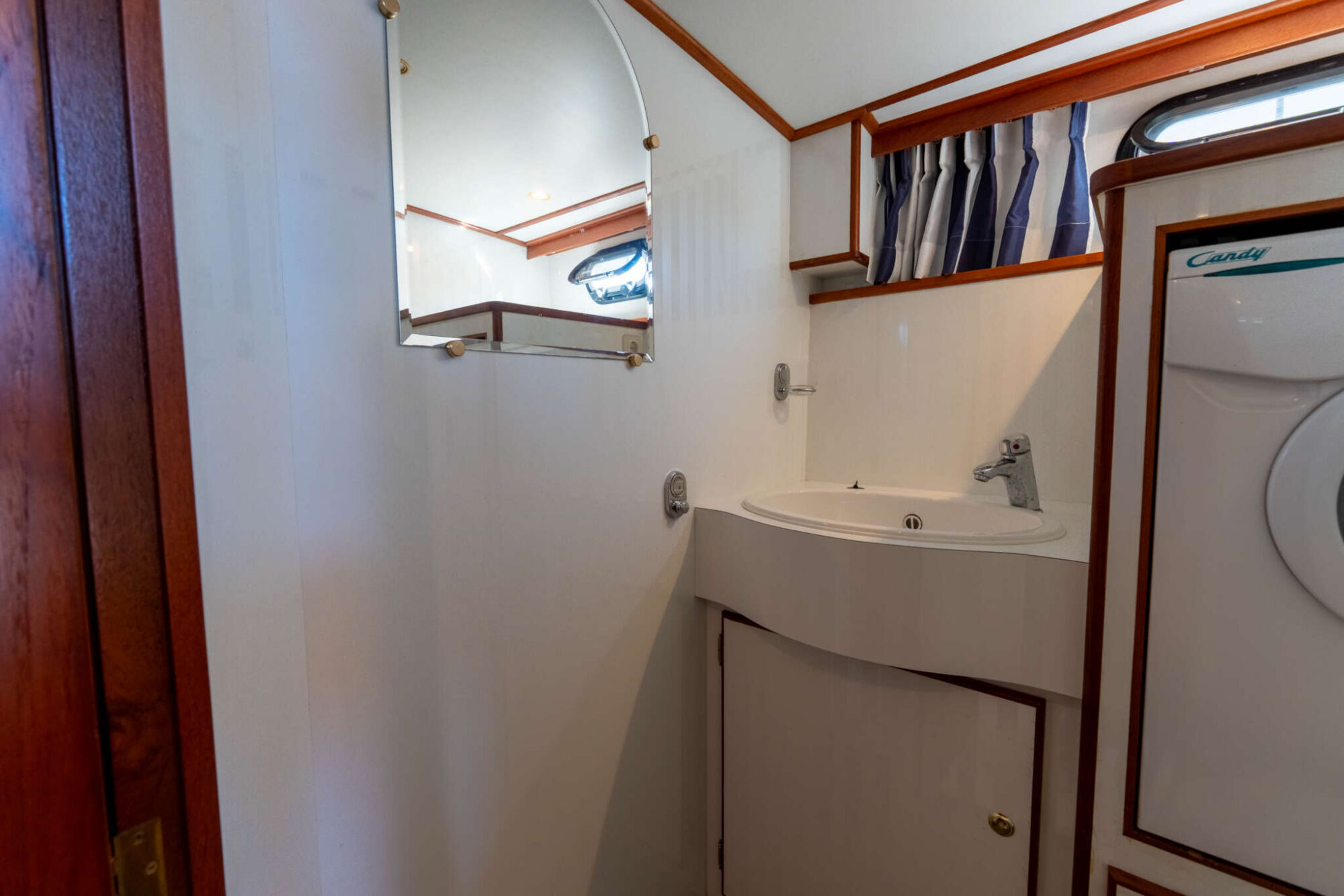Explorer Classic 14.00 AK Cabrio — foto 22 van 49