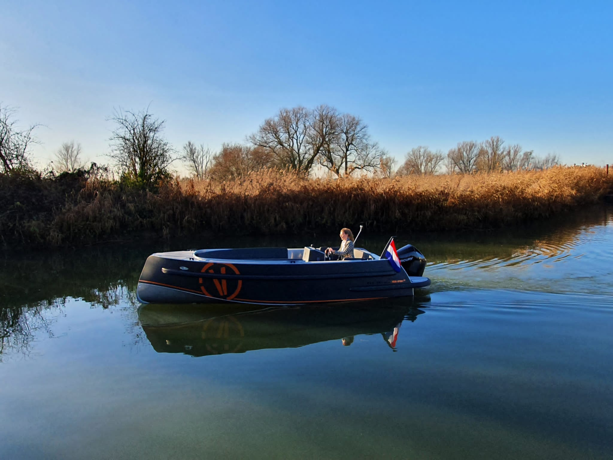 Van Vossen VanVossen Tender 650 sport R met Mercury 225 pk V6! — foto 2 van 12