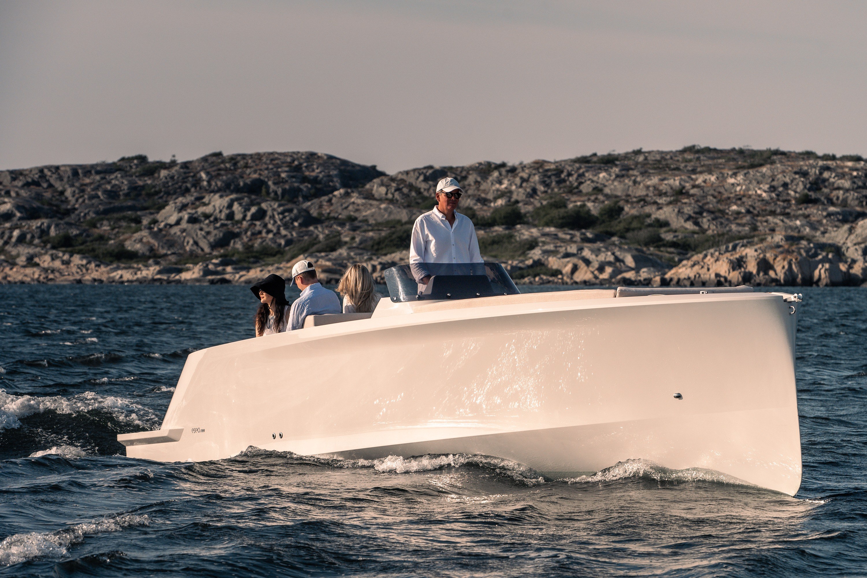Tender Esea F800 — foto 14 van 35