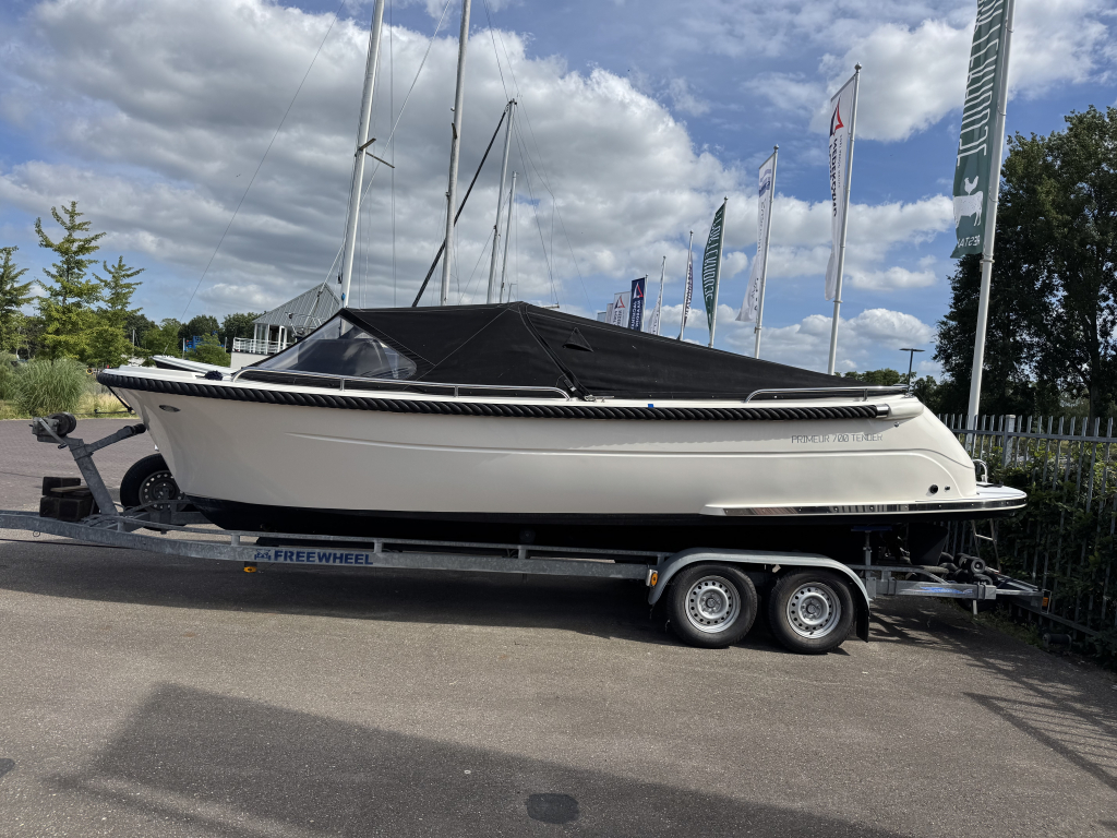 Primeur 700 Tender
