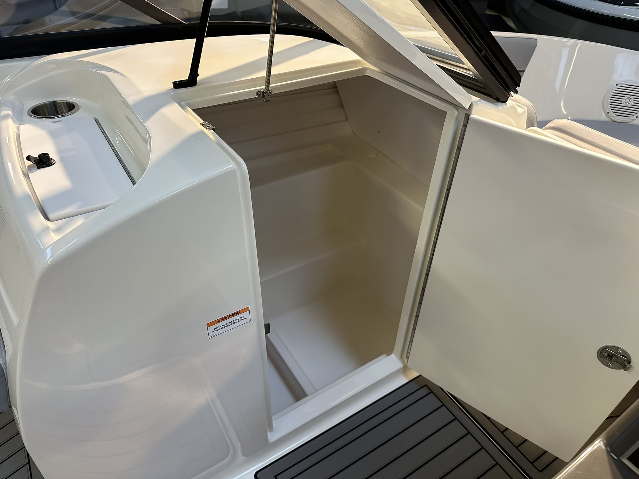 Bayliner VR6 Bowrider — foto 23 van 29