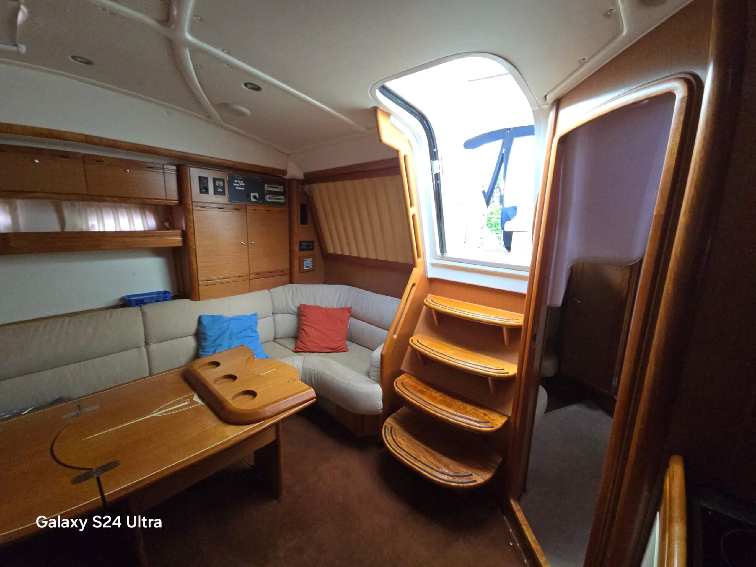 Bavaria 42 Sport HT - BluYachting — foto 9 van 12