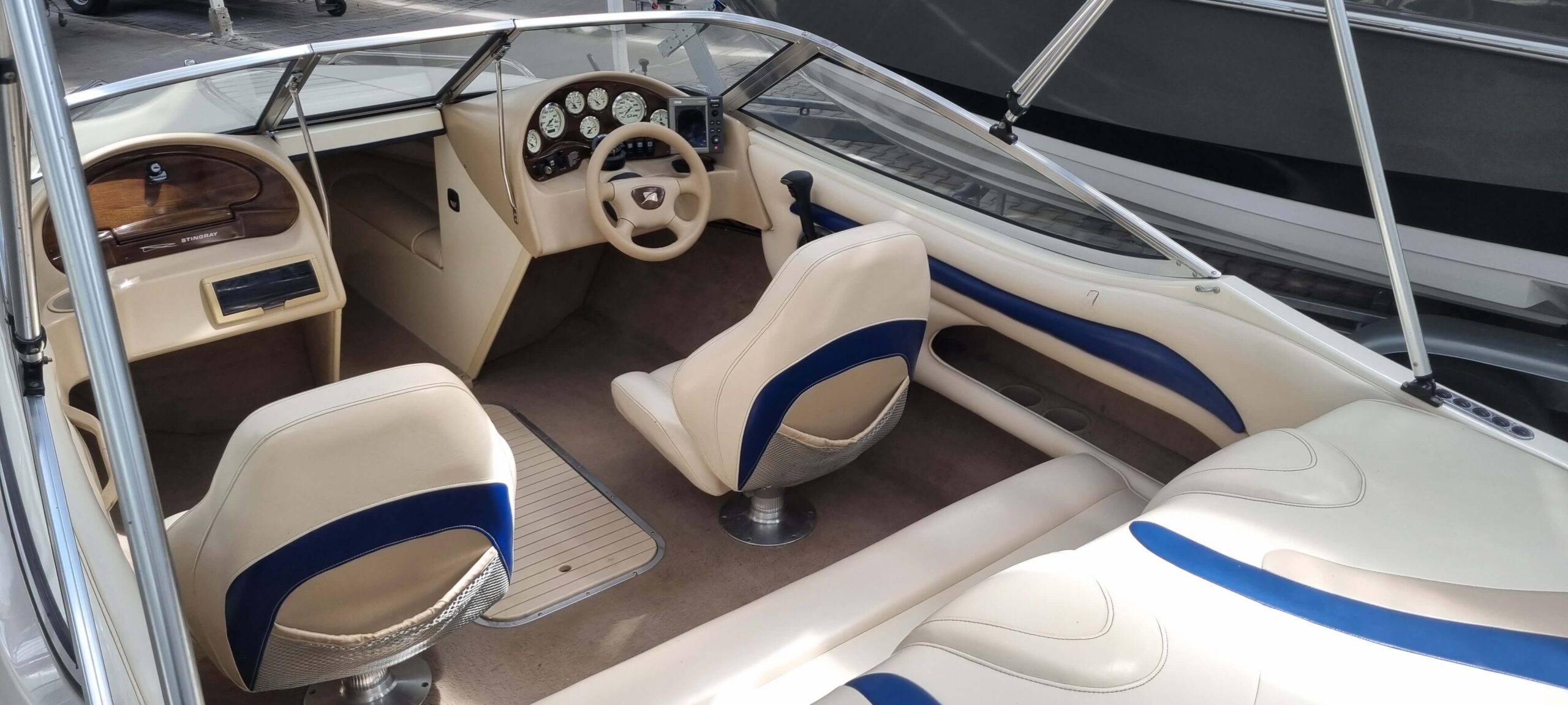 Stingray 180 LX — foto 3 van 11