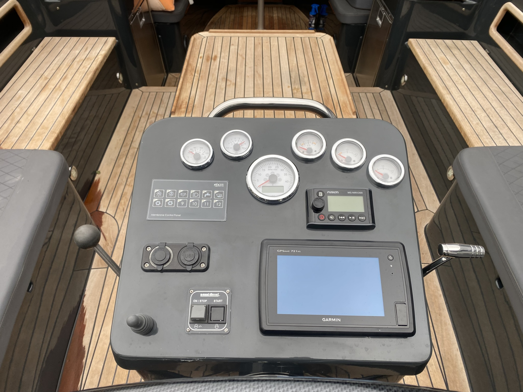 Maril 880 met Nanni diesel 200 pk - bouwjaar 2017 — foto 15 van 16