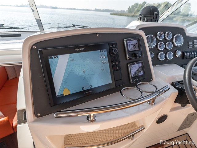 Trader 42 - Cabrio — foto 11 van 76