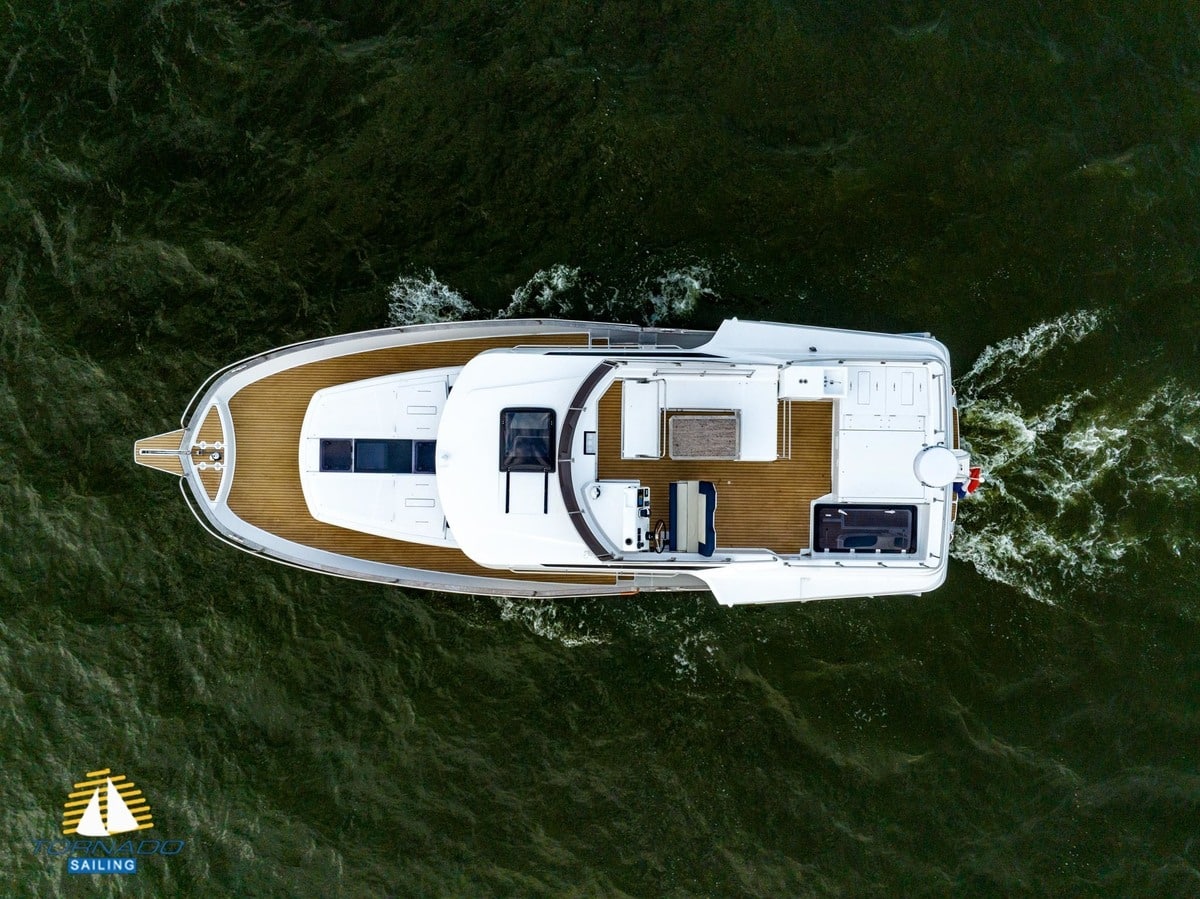 Delphia Yachts 12 Flylounge — foto 9 van 12