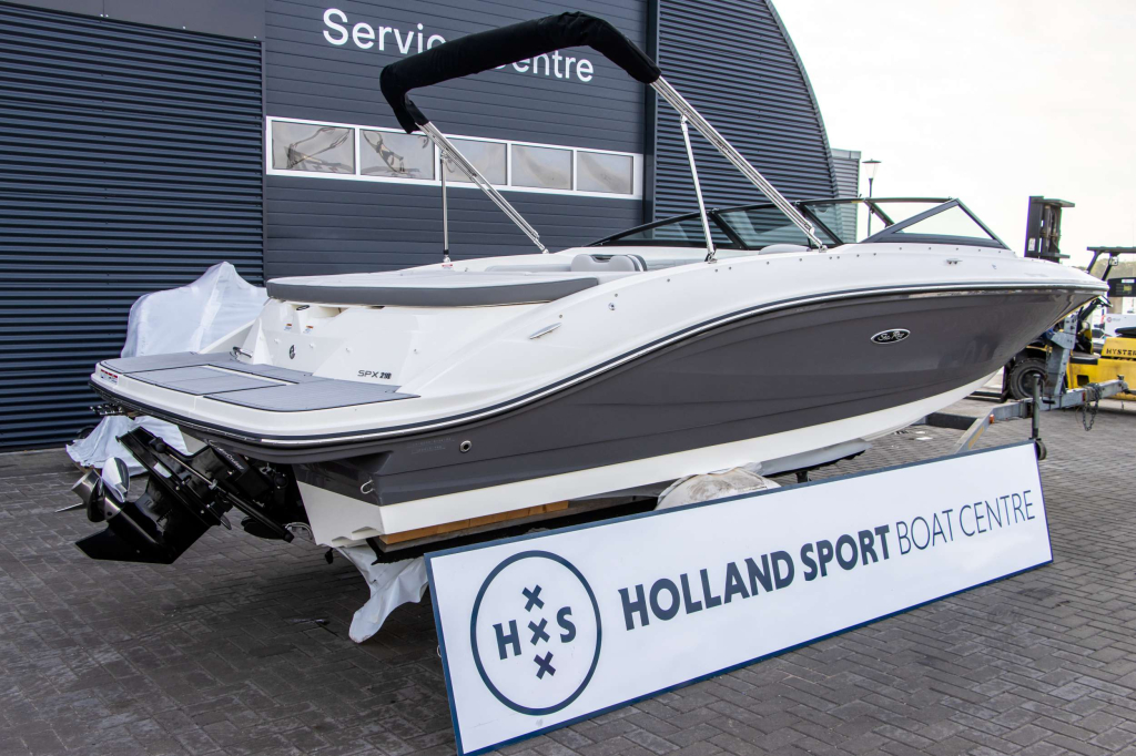 Sea Ray SPX 210 (Gedupliceerd) — foto 3 van 6