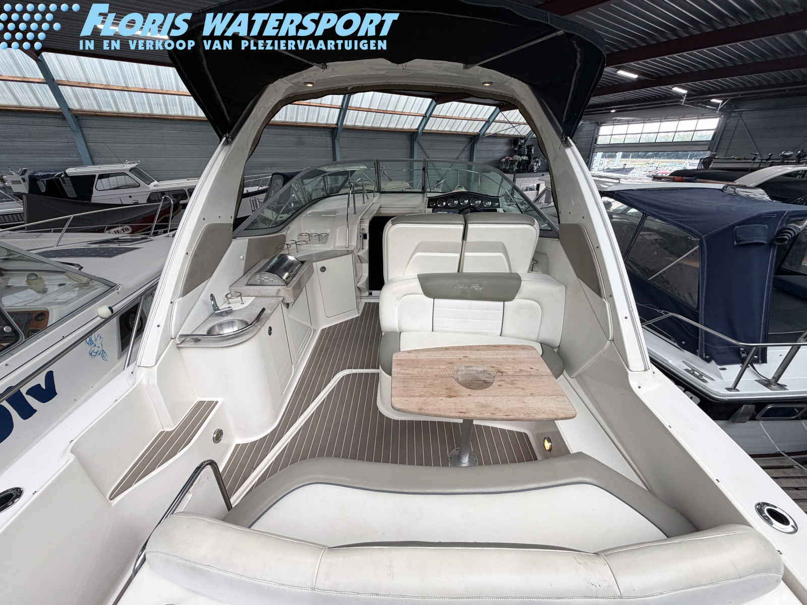 Sea Ray 335 Sundancer — foto 7 van 21