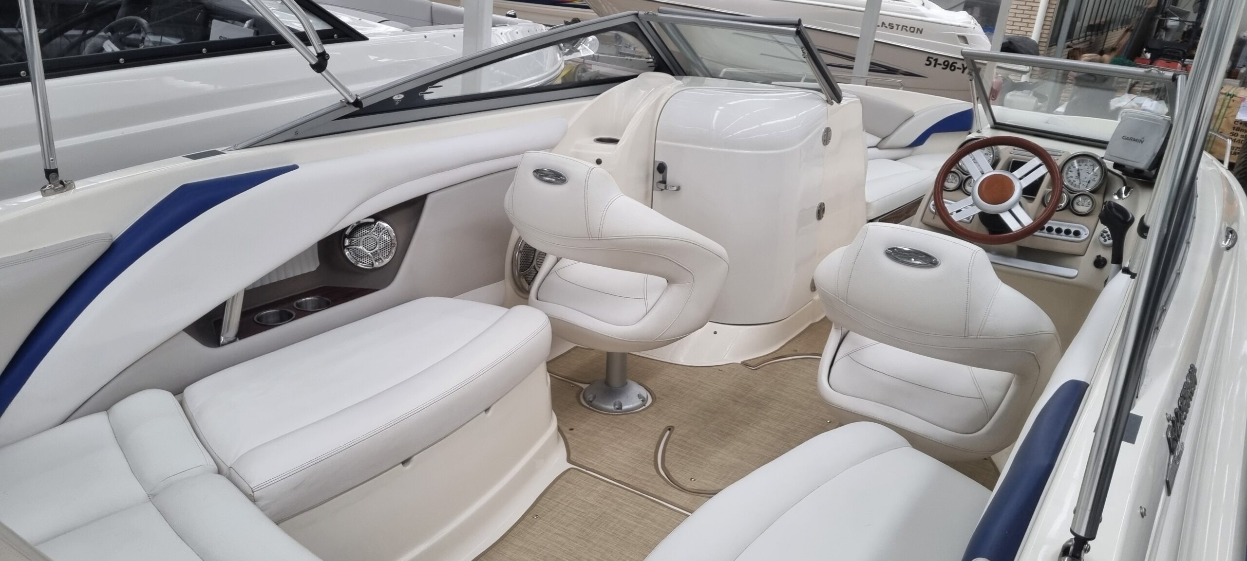 Glastron 255 — foto 6 van 11