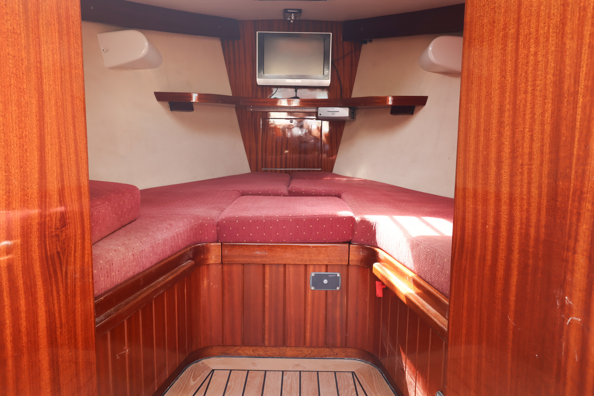 Brandaris Barkas 1100 — foto 17 van 21