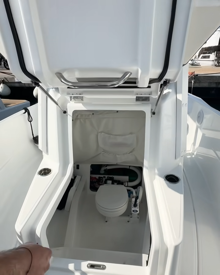 Jeanneau Cap Camarat 6.0 CC New Model — foto 3 van 11