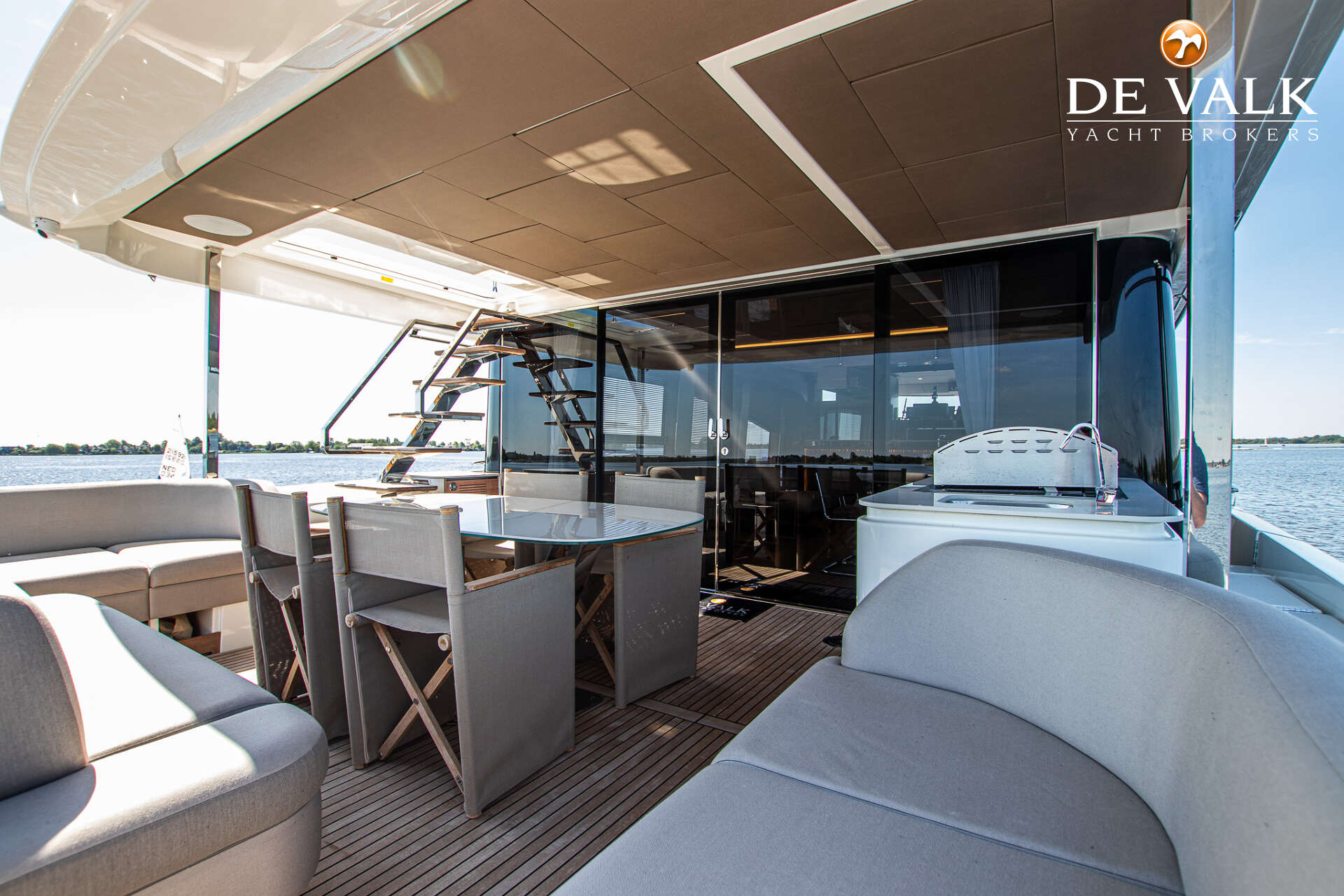 Prestige X70 — foto 18 van 44