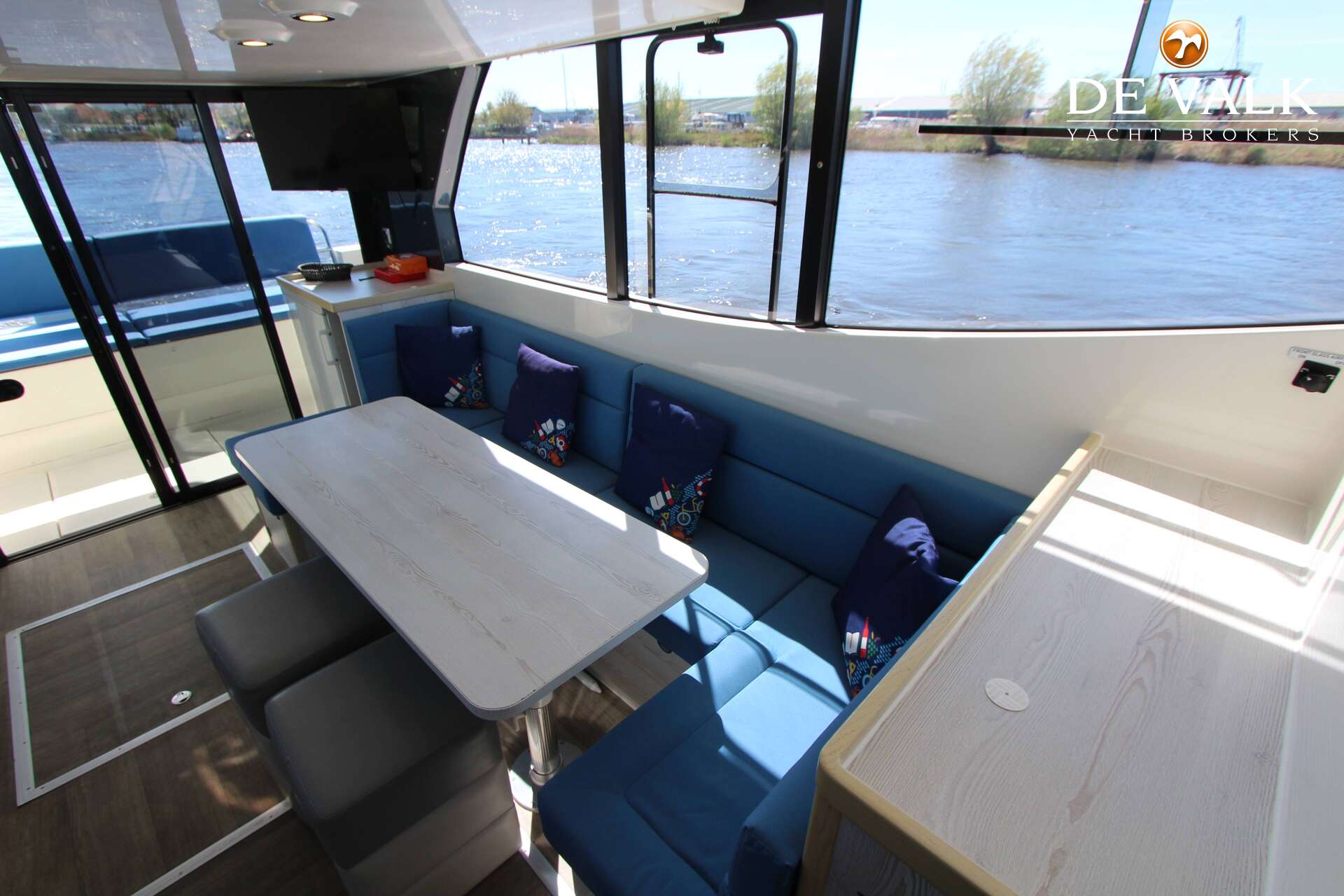 Horizon 3 — foto 24 van 39