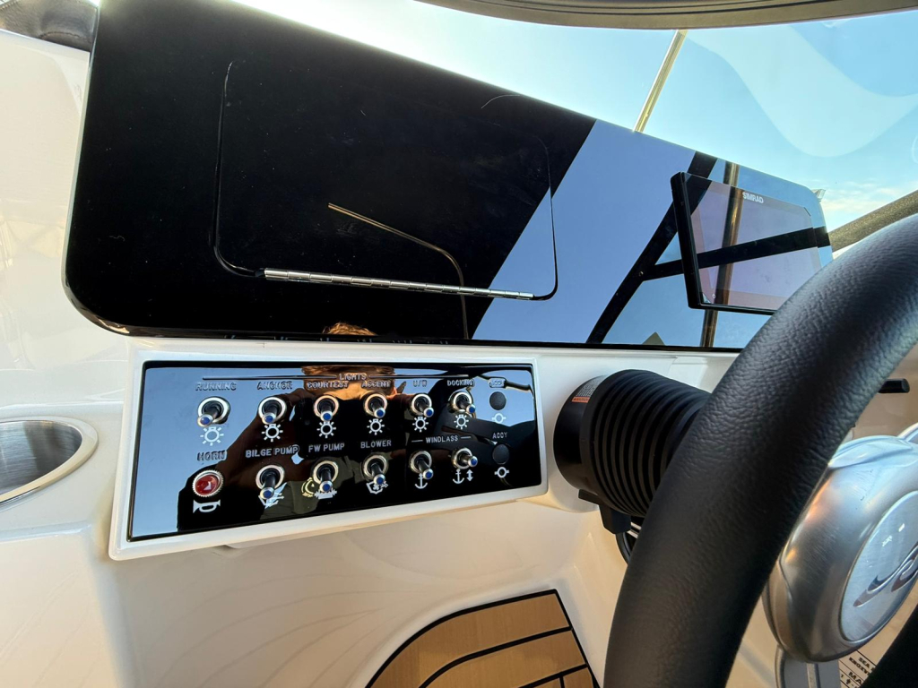 Sea Ray SDX 230 — foto 18 van 22