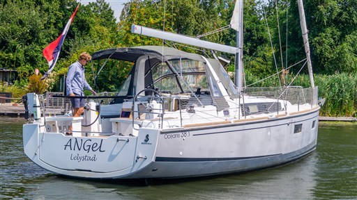 Beneteau Oceanis 38.1 (2018) — foto 9 van 12