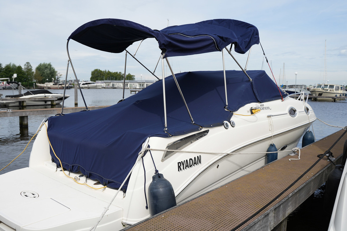 Sea Ray 255 Sundancer — foto 47 van 53