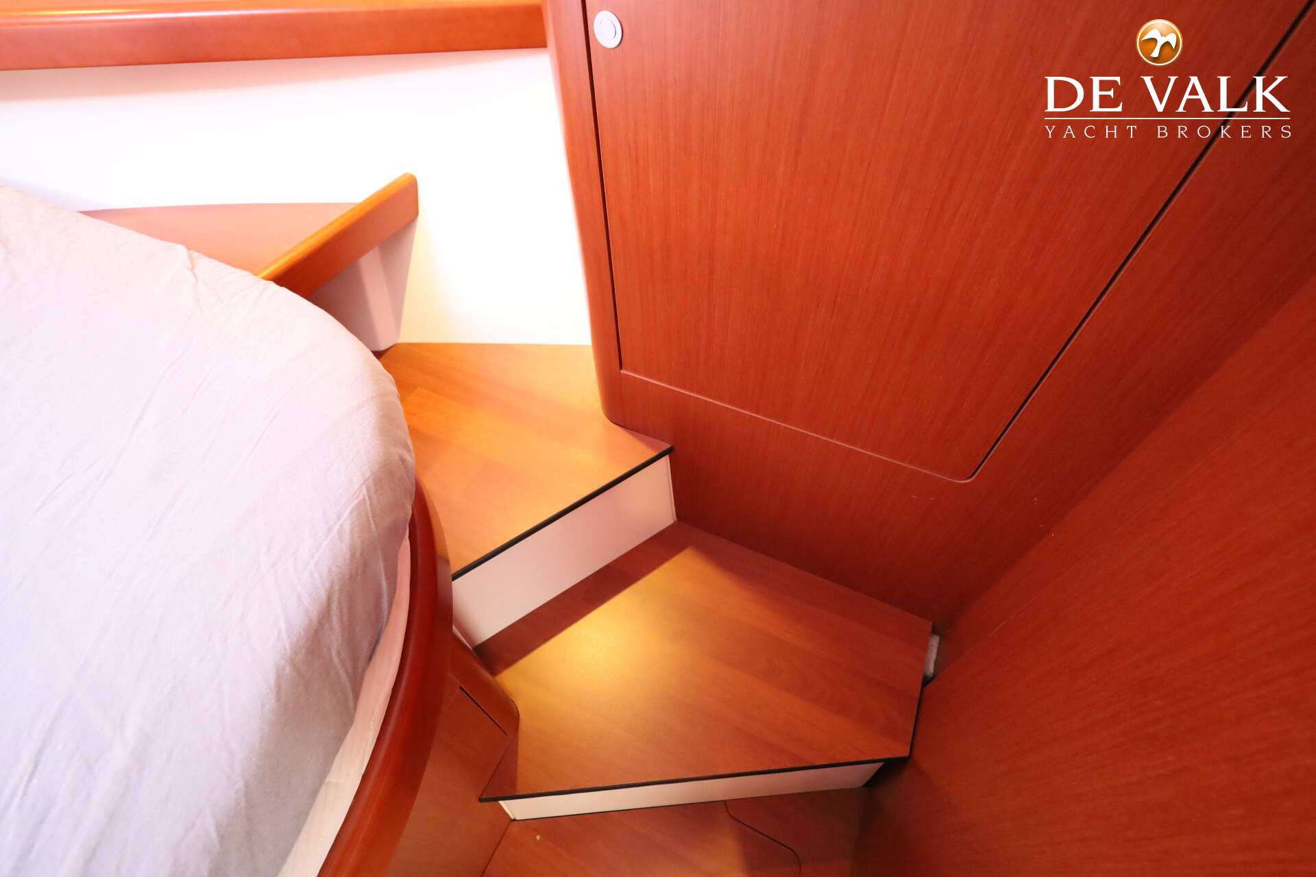 Beneteau Antares 36 — foto 33 van 39