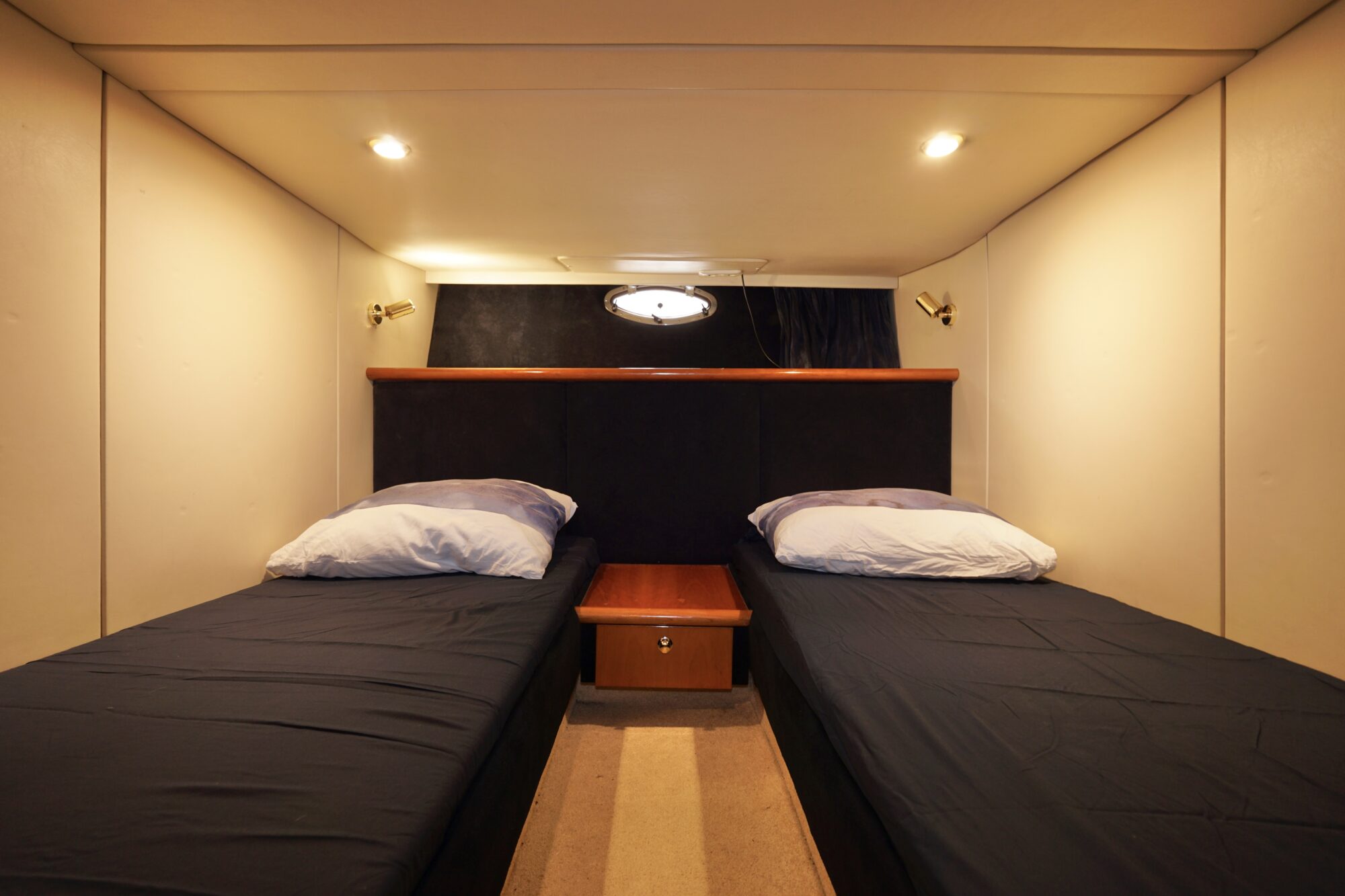 Sunseeker Camarque 47 Cabrio — foto 15 van 75