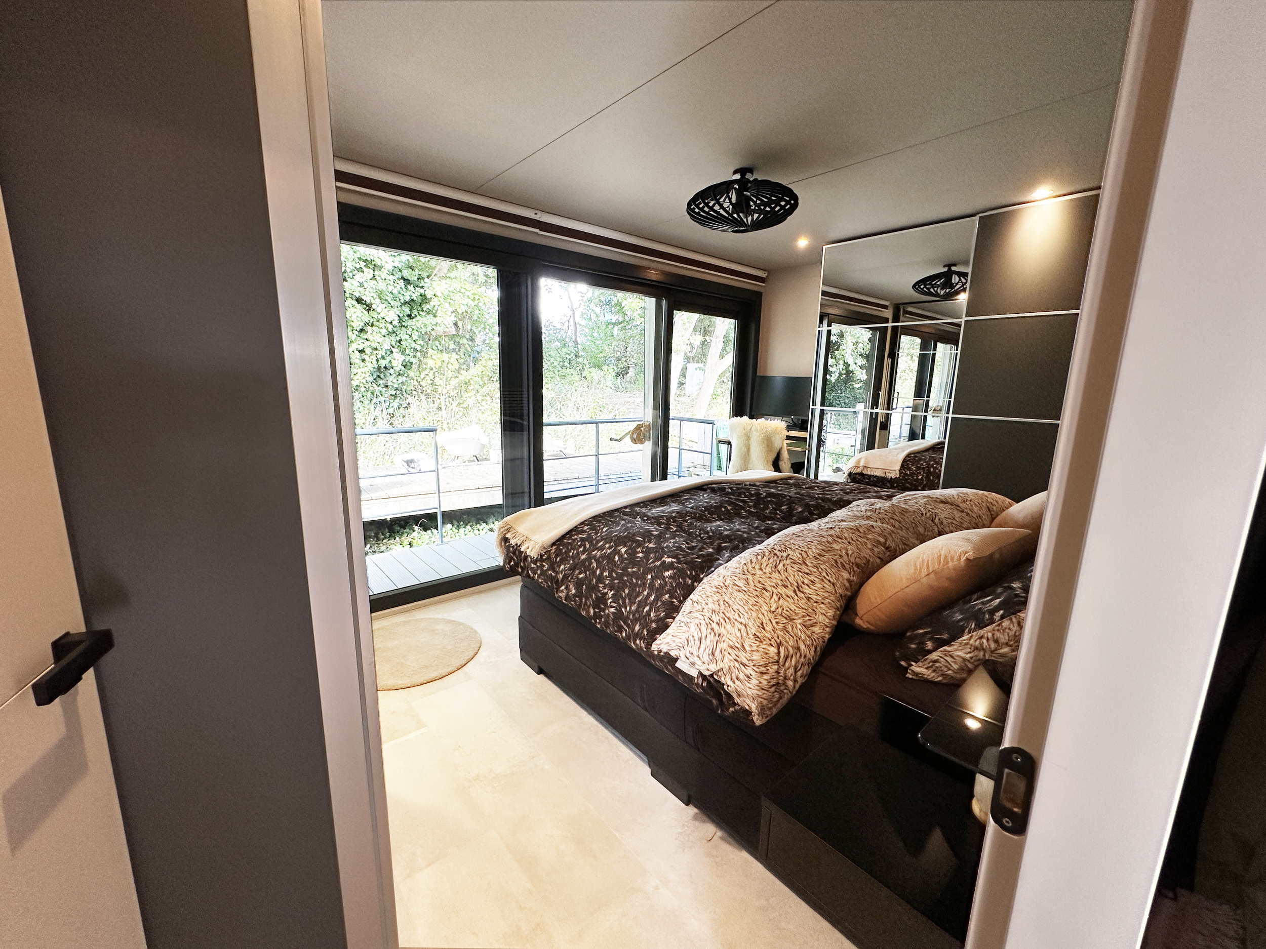 HT-Lofts Houseboat 15m Electric Propulsion — foto 35 van 39