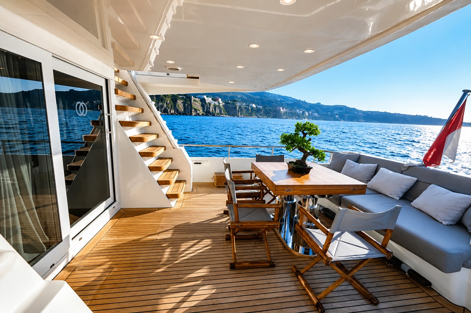 Moonen 68 Flybridge — foto 3 van 47