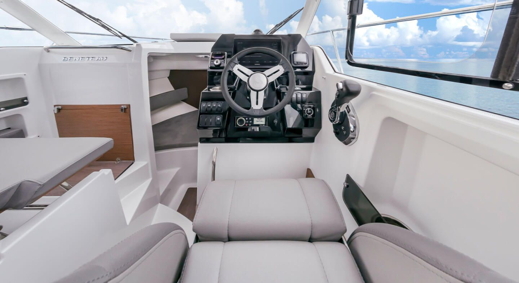 Beneteau Antares 8 | Nieuw samenstellen vanaf €67.518,- — foto 18 van 20