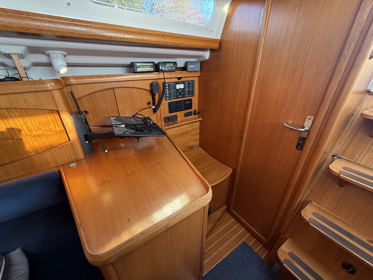 Jeanneau Sun Odyssey 32.2 — foto 12 van 12