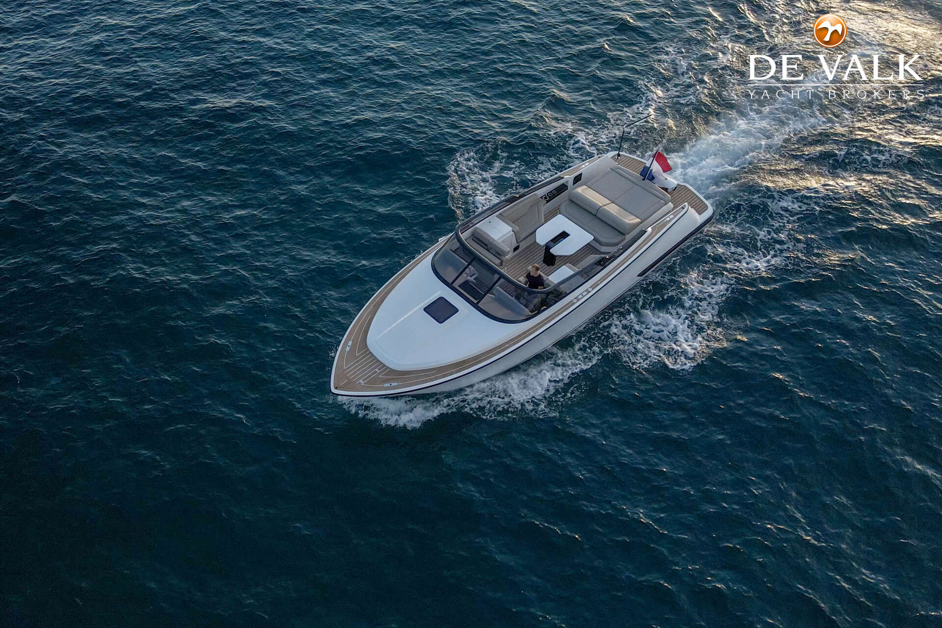 Reborn 40 R Cabin — foto 11 van 35
